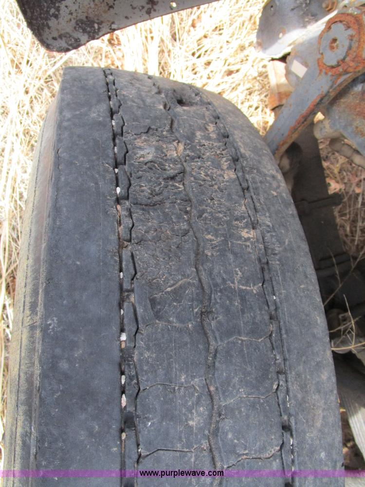 image for item D2275 1987 International S1900 dump truck