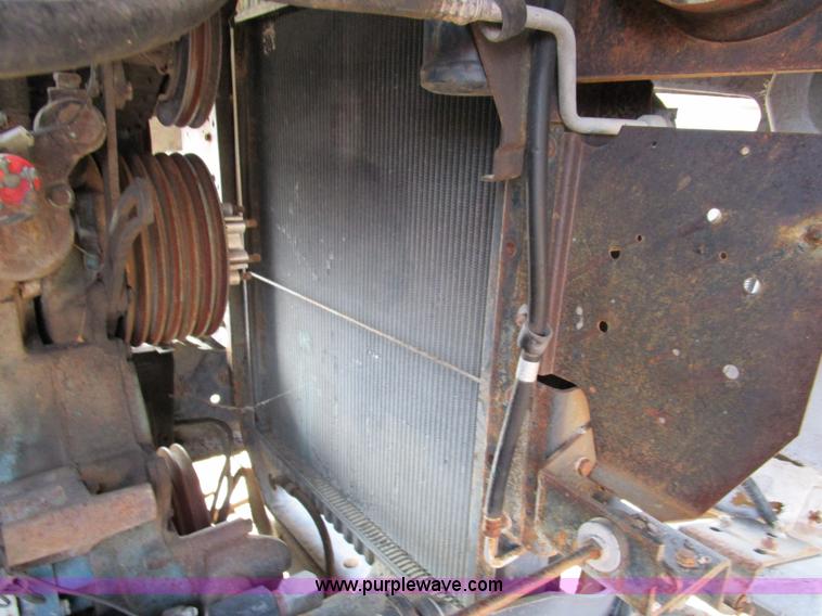 image for item D2275 1987 International S1900 dump truck