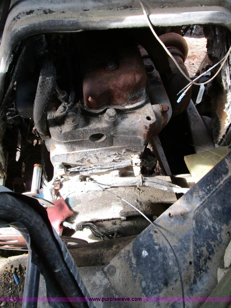 image for item D2275 1987 International S1900 dump truck