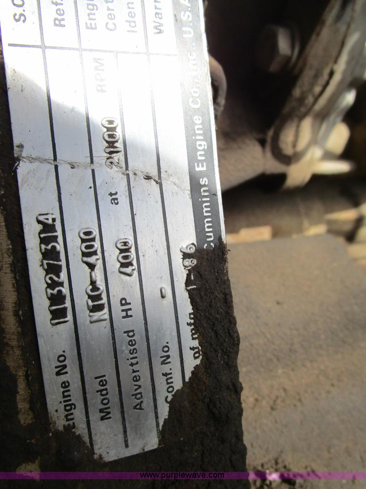 image for item D2276 1986 Ford LTL9000 dump truck