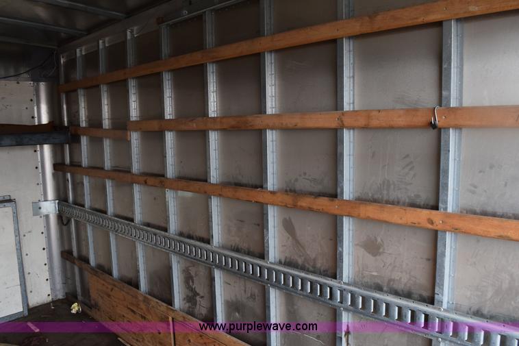 image for item E6133 2008 Chevrolet Express 3500 box truck