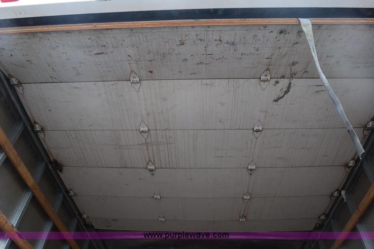 image for item E6133 2008 Chevrolet Express 3500 box truck