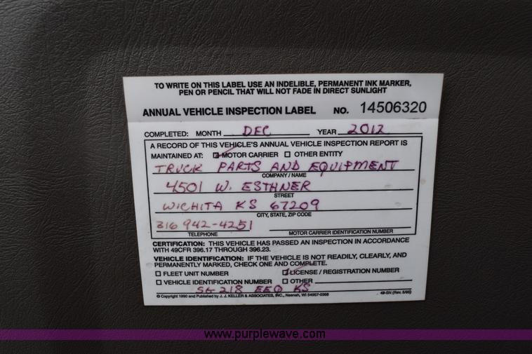 image for item E6133 2008 Chevrolet Express 3500 box truck