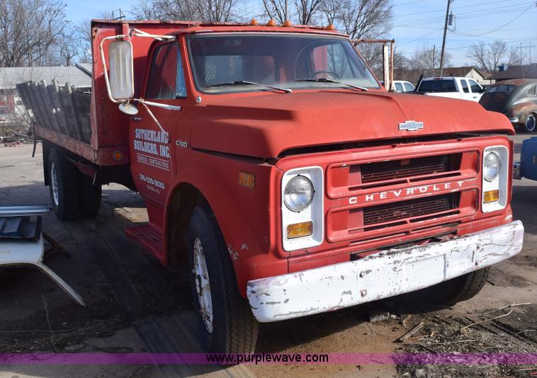 image for item E6137 1972 Chevrolet C60 flatbed dump truck