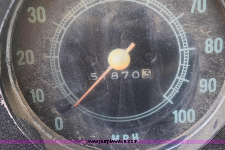 image for item E6137 1972 Chevrolet C60 flatbed dump truck