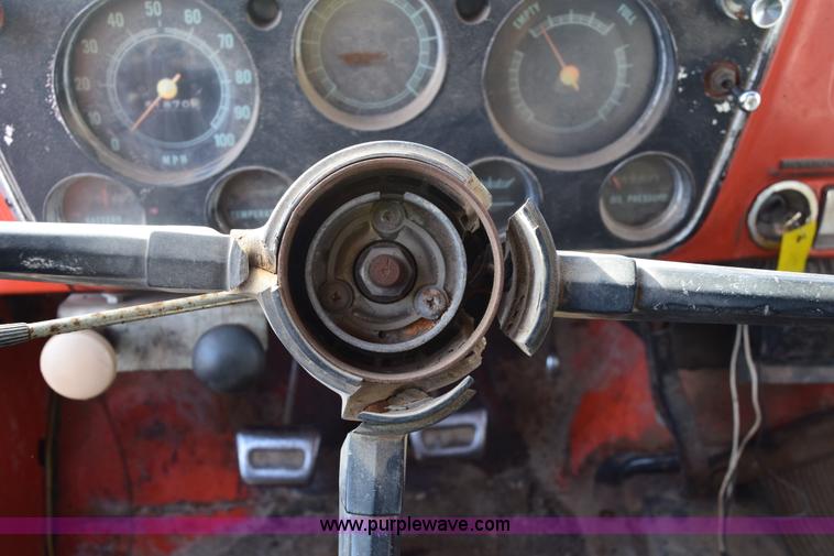 image for item E6137 1972 Chevrolet C60 flatbed dump truck