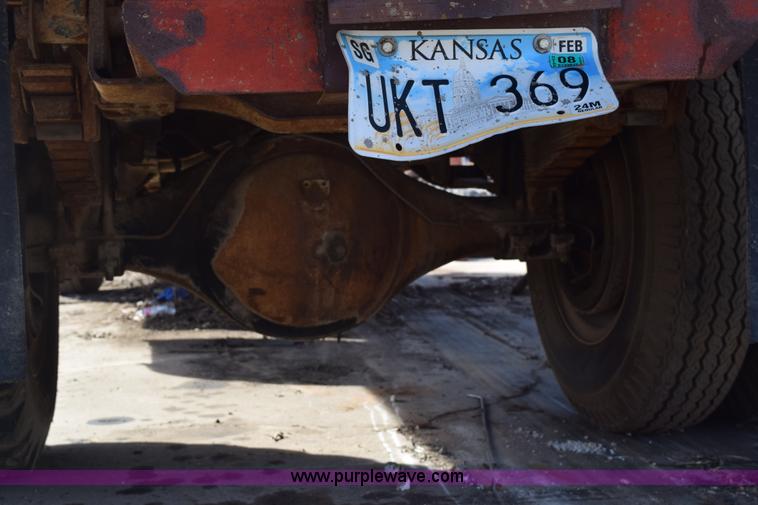 image for item E6137 1972 Chevrolet C60 flatbed dump truck