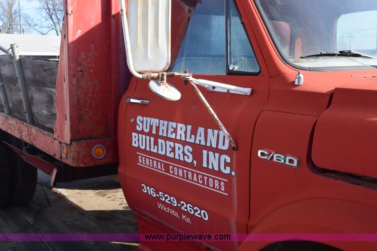 image for item E6137 1972 Chevrolet C60 flatbed dump truck