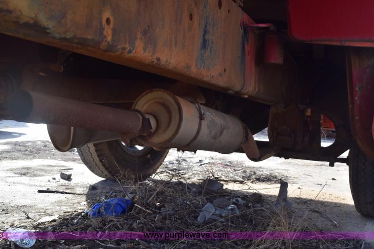 image for item E6137 1972 Chevrolet C60 flatbed dump truck