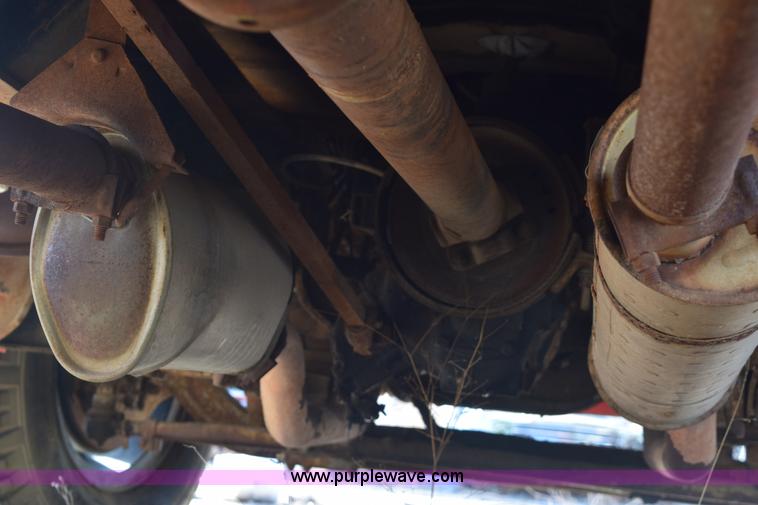 image for item E6137 1972 Chevrolet C60 flatbed dump truck