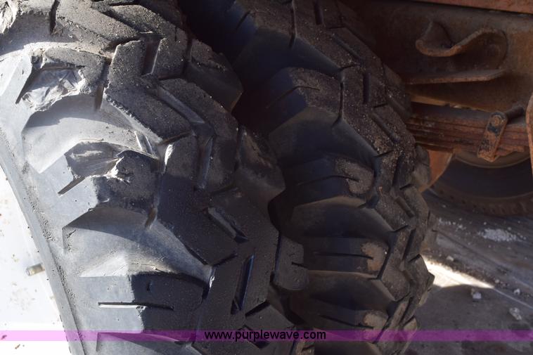 image for item E6137 1972 Chevrolet C60 flatbed dump truck