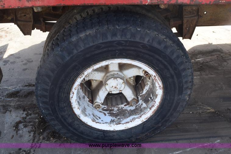 image for item E6137 1972 Chevrolet C60 flatbed dump truck