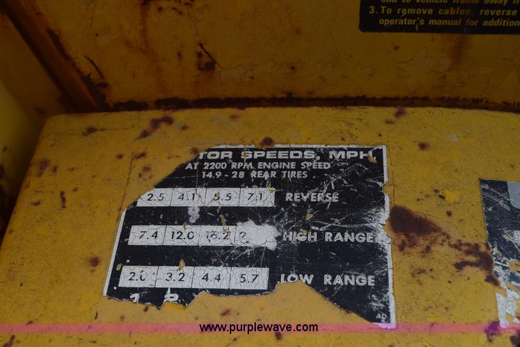 image for item E6138 1975 International I2412-B Series B backhoe