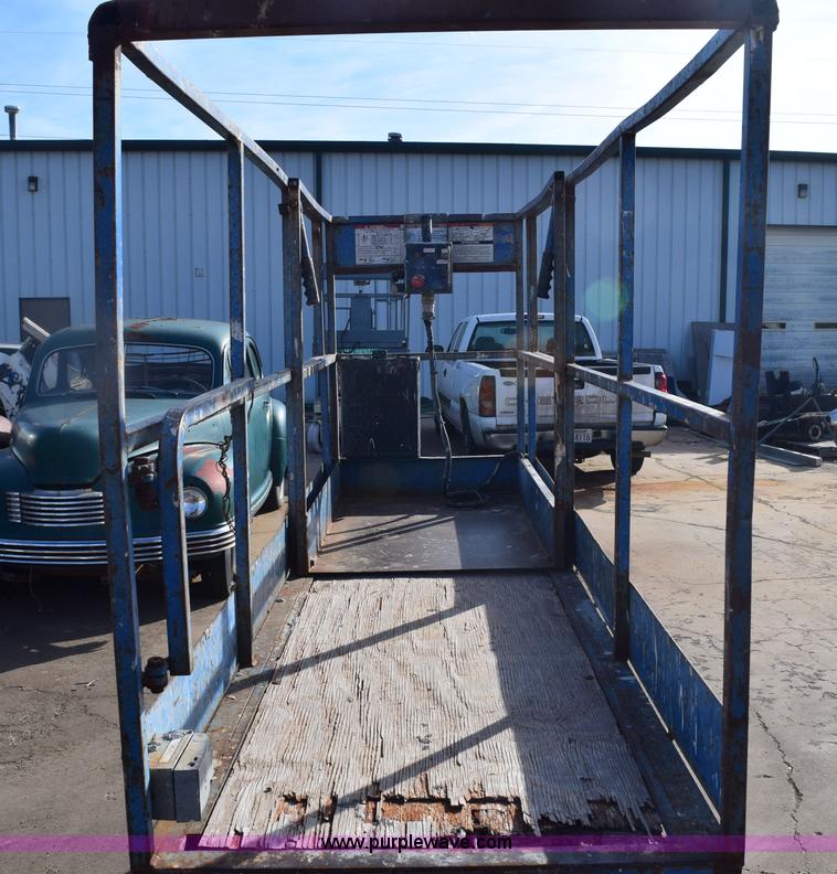 image for item E6139 Mark Lift CH20NEP electric scissor lift