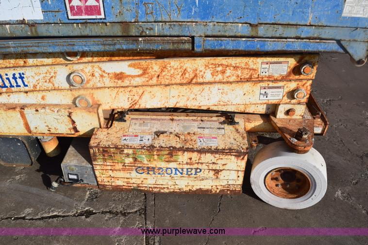 image for item E6139 Mark Lift CH20NEP electric scissor lift