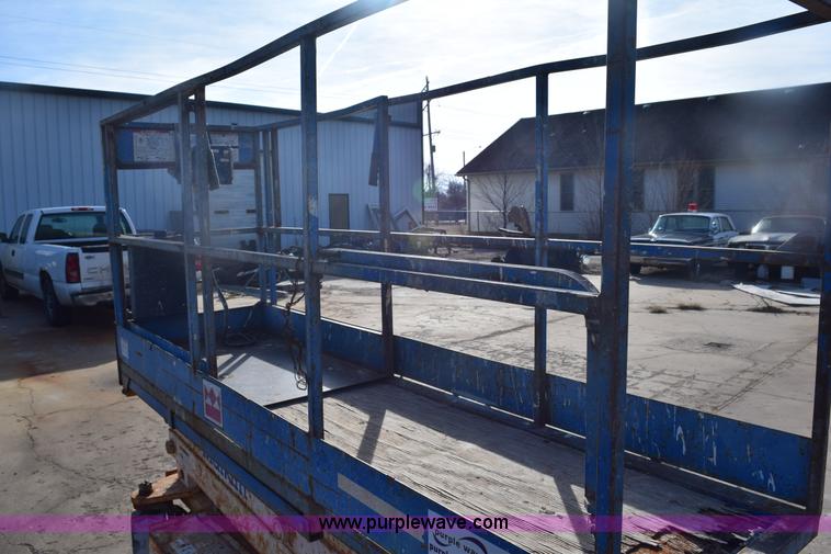 image for item E6139 Mark Lift CH20NEP electric scissor lift