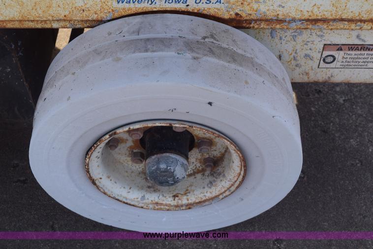 image for item E6139 Mark Lift CH20NEP electric scissor lift