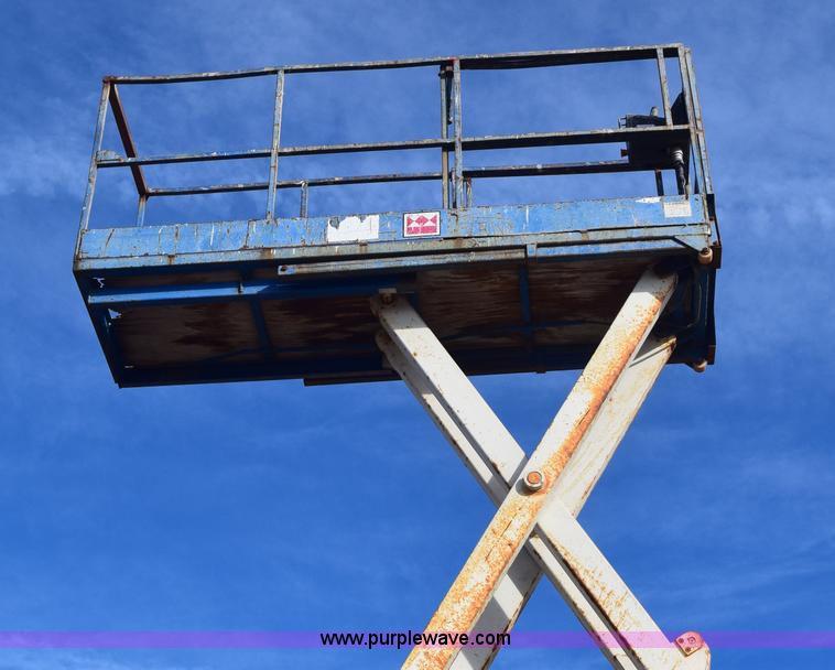 image for item E6139 Mark Lift CH20NEP electric scissor lift