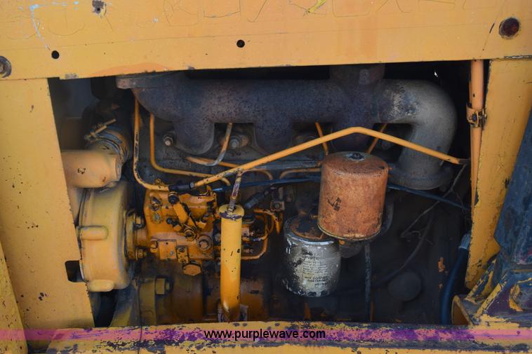 image for item E6140 Case 584 rough terrain forklift