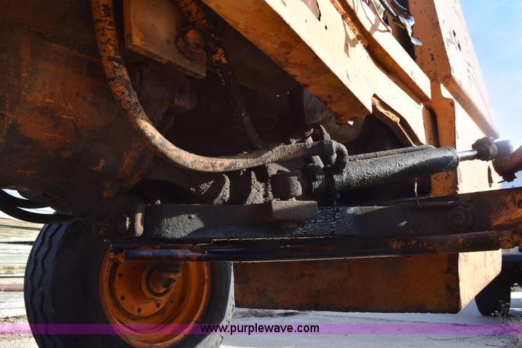 image for item E6140 Case 584 rough terrain forklift