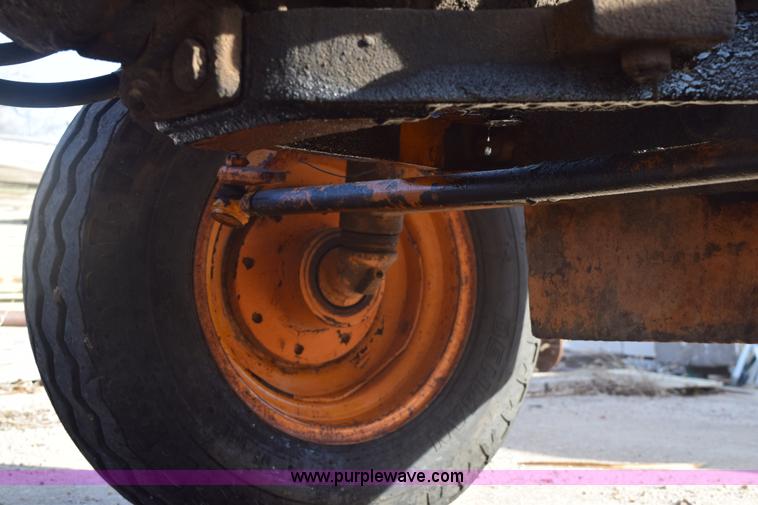 image for item E6140 Case 584 rough terrain forklift