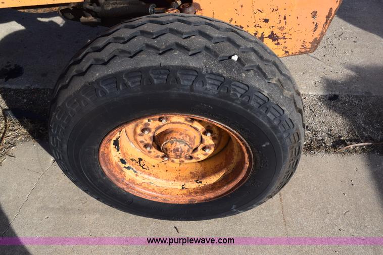 image for item E6140 Case 584 rough terrain forklift