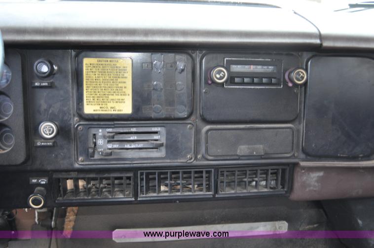 image for item F2185 1984 International S1700 flatbed truck