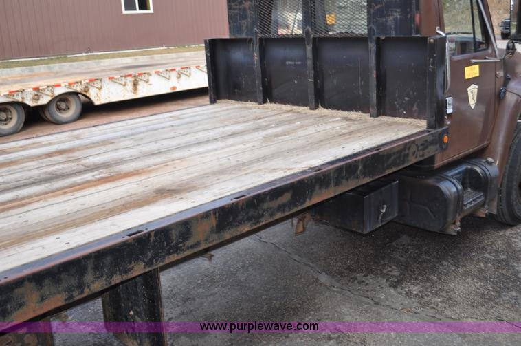 image for item F2185 1984 International S1700 flatbed truck