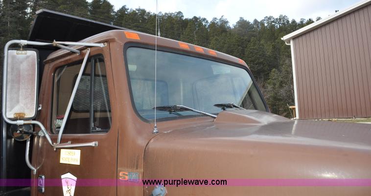 image for item F2185 1984 International S1700 flatbed truck