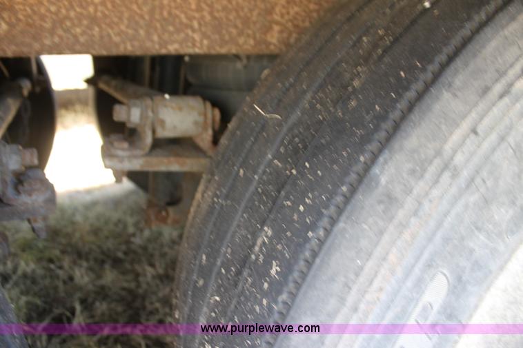 image for item F3421 1999 Great Dane reefer dry van trailer