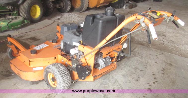 image for item G9786 2005 Scag SW48V-16KAI Velocity Plus lawn mower