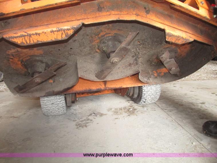 image for item G9786 2005 Scag SW48V-16KAI Velocity Plus lawn mower