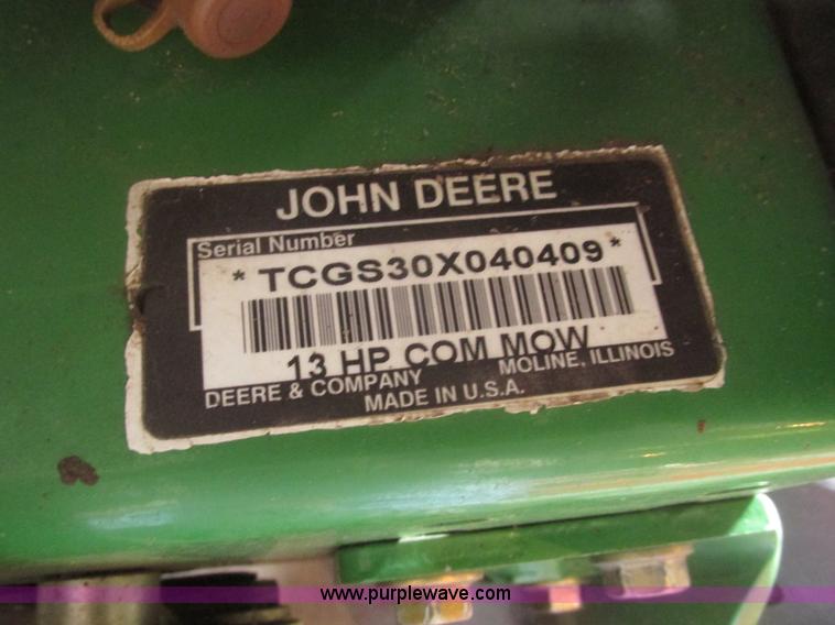 image for item G9788 2004 John Deere GS30 lawn mower