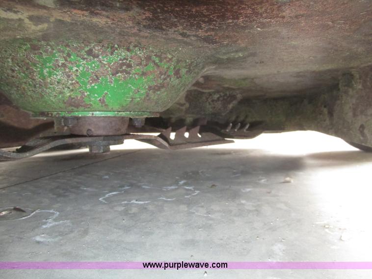 image for item G9788 2004 John Deere GS30 lawn mower