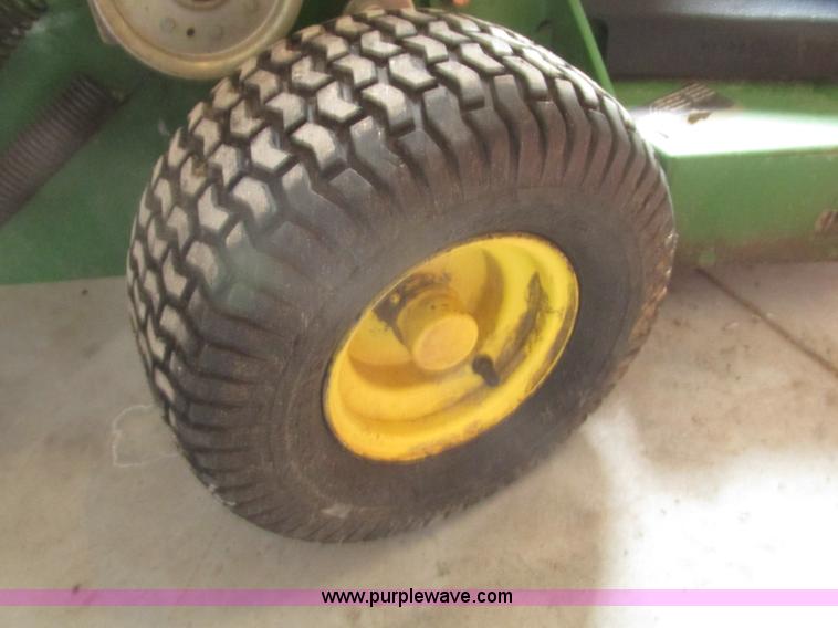 image for item G9788 2004 John Deere GS30 lawn mower
