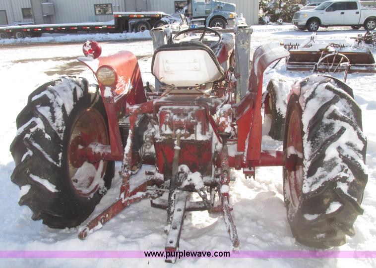 image for item G9790 1969 International 444 tractor