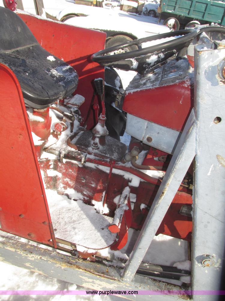 image for item G9790 1969 International 444 tractor