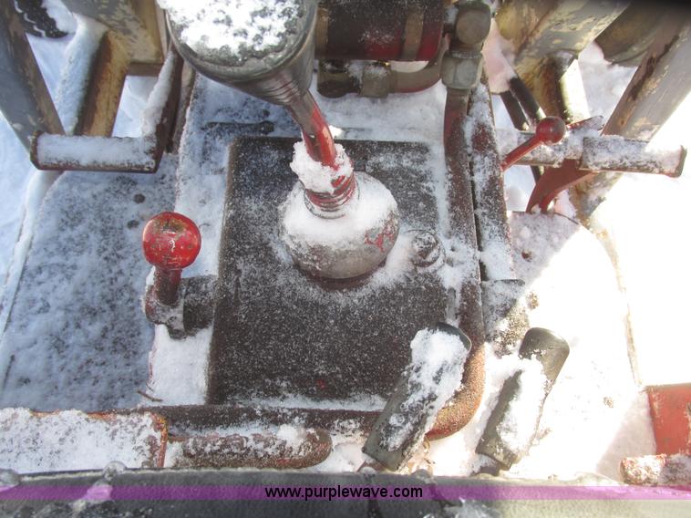 image for item G9790 1969 International 444 tractor