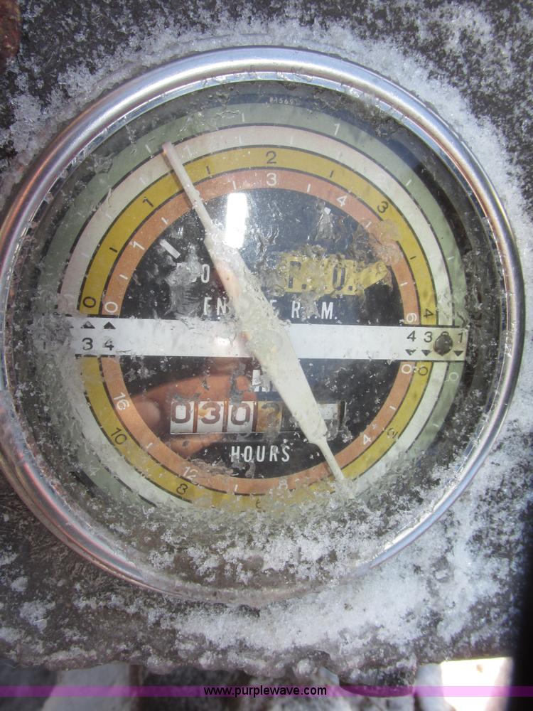 image for item G9790 1969 International 444 tractor