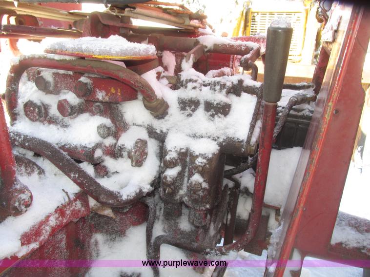 image for item G9790 1969 International 444 tractor