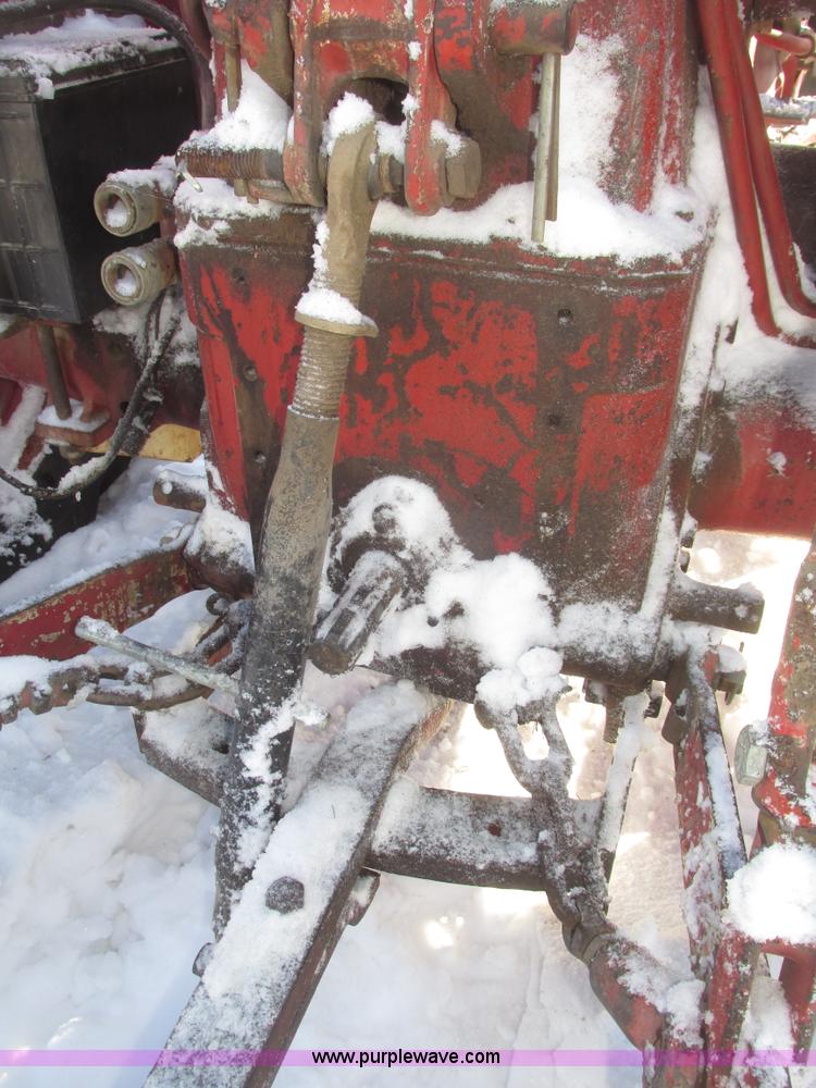 image for item G9790 1969 International 444 tractor