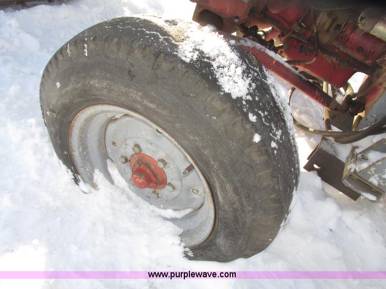 image for item G9790 1969 International 444 tractor