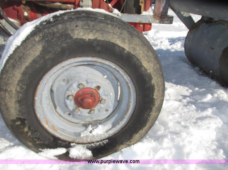 image for item G9790 1969 International 444 tractor