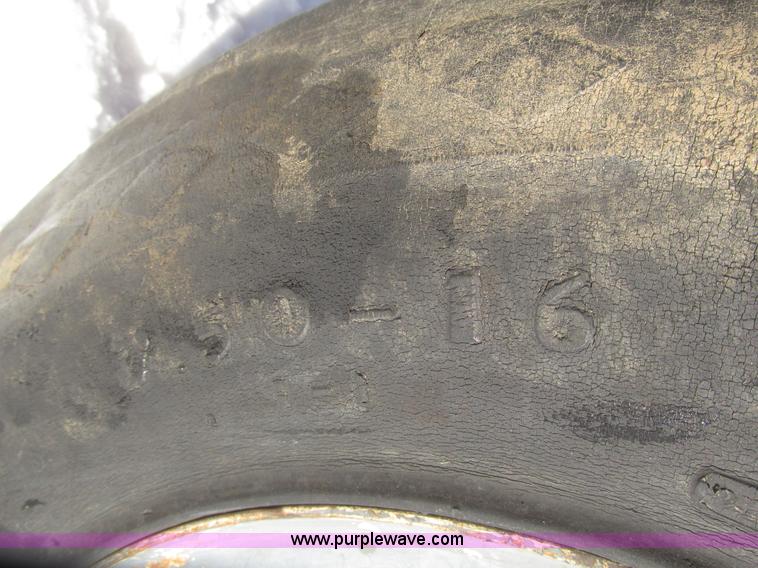 image for item G9790 1969 International 444 tractor