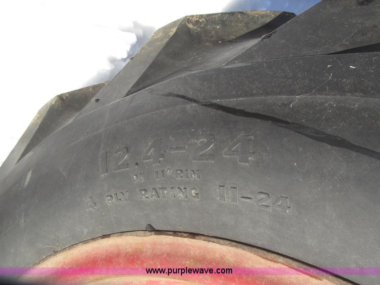 image for item G9790 1969 International 444 tractor