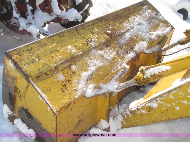 image for item G9791 International 3414 tractor