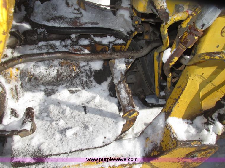 image for item G9791 International 3414 tractor