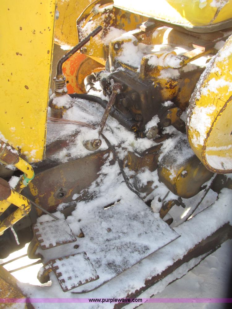 image for item G9791 International 3414 tractor