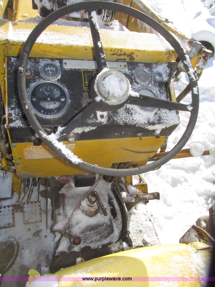 image for item G9791 International 3414 tractor