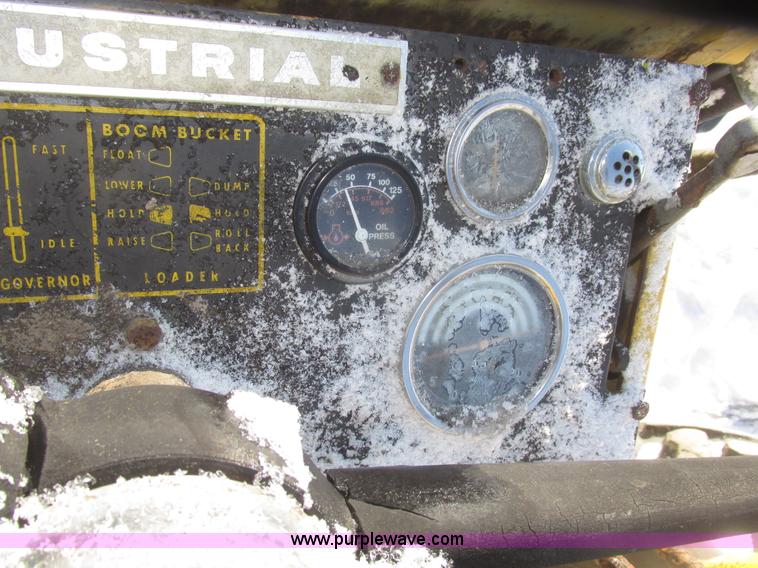 image for item G9791 International 3414 tractor